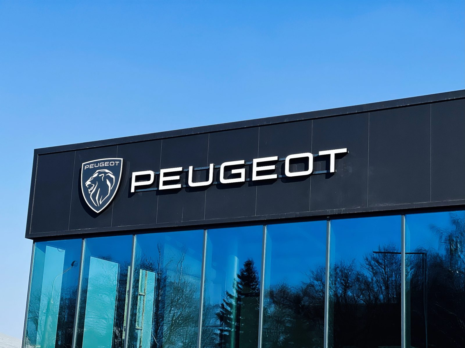 Peugeot ne sledi klasičnim pravilom